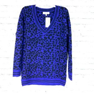 |• JOHN + JENN•| Pretty Purple Black Leopard Print Oversize Sweater